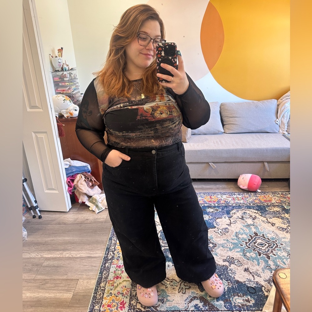 Carrie High Rise Wide Leg Jeans
Jet Black